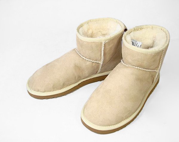 UGG-090522-28d
