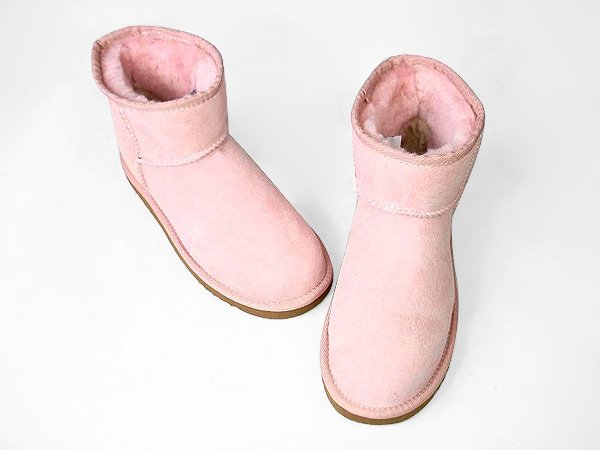 UGG-090522-24d