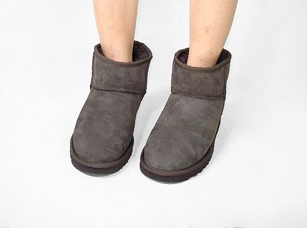 UGG-090522-30dA