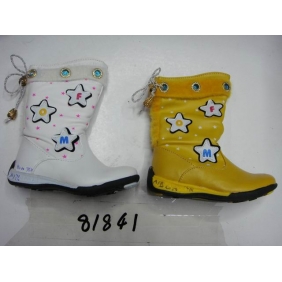 Wholesale Beautiful Fashion Design Kids Boots Girl's Warm Winter Boots Imprinted with Pentagram