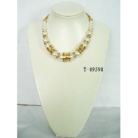 Wholesale Distinguished Unique Design Costume Fashion Jewelry Pearl And Alloy Necklaces
