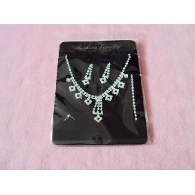 Shinging Oblong Pendant Alloy Enchased Evening Dress Jewelry Set