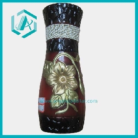 Wholesale Simple and beautiful gift idea porcelain vase with a flower pattern home decor