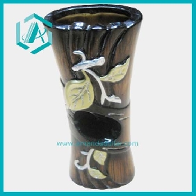 Wholesale Modern particular shape porcelain vase with hollowing beautiful home decor