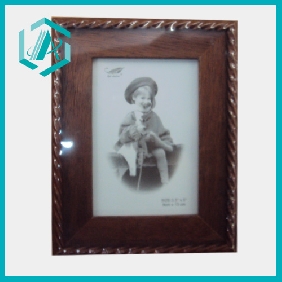 Wholesale Good-looking Proper Size Rectangle Brown Photo Frame