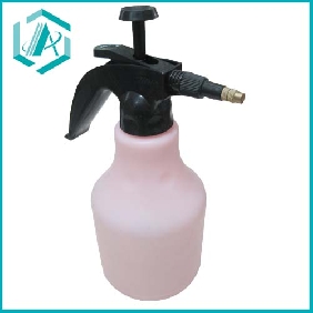 Wholesale garden plastice watering can solid lower price 2L