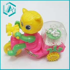 Wholesale Kids wind-up plastic toy car with snowflake and light