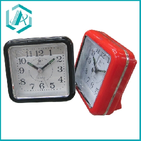 Wholesale Basic square shape mute electric clock desk clock for daily use