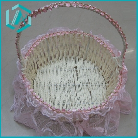 Wholesale Delicate handicraft beautiful pink lace flower baskets with a semi-circle handle