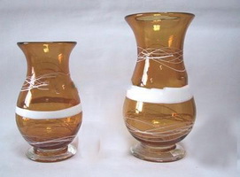 Wholesale Tawny color white strip pattern large mouth  glass vase