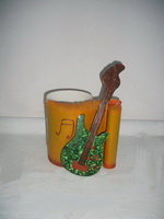 Wholesale Iron material Orange color novel musical note ballon guitar home decor vase