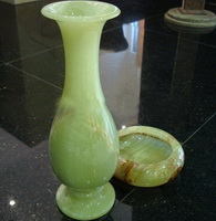 Wholesale delicate Jade/emerald vases perfect for arts collection or home decor
