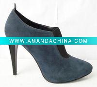 Wholesale ladies' fashion boots