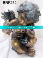 Wholesale resin figure of angel playing with bird