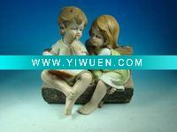 Wholesale 14"polyresin pair country kids reading on bench