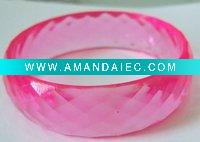 Wholesale fashion acrylic bangle