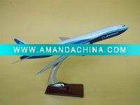 Wholesale Boeing 777 resin model aircraft