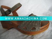 Wholesale women shoes medium heel