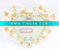 Wholesale floret heart metal photo frame