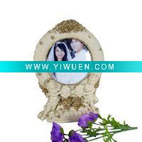 Wholesale White Decorative Flower Pattern Resin Photo Frame