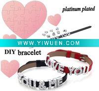 2011 newest hot sell fashion beautiful DIY alphabet crystal couple bracelet