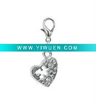 Wholesale fashion heart charms