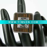 Wholesale fashion wood ring AK10688