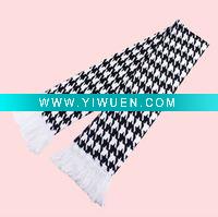 knitted jacquard scarf