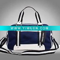 Wholesale trendy men's leisure bag