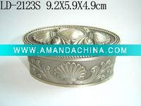 Wholesale fashion crown pewter-plated metal trinket box