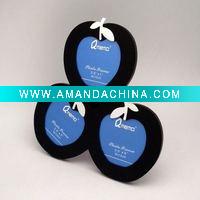 Wholesale apple shaped MDF photo frame set made in China
