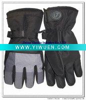 Wholesale Hot sale windproof Men's Ski glove sports glove with zipper pocket