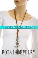 Wholesale ladies newest necklace