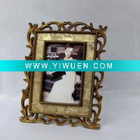 Wholesale Decorative Flower Pattern Resin Photo Frame