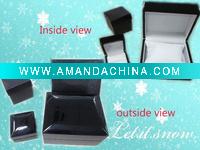 high-glossy wooden watch box