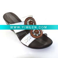 Wholesale VELONY white sheepskin leather ladies'wedge slipper in fashion