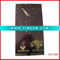Wholesale 2011 fashion design wooden handcrafts with clock