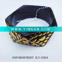 Wholesale 2011 fashion crystal resin bangle