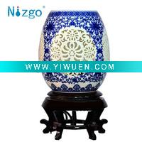 Wholesale Blue and white ceramic lamp shade and wooden base