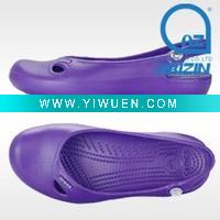 Sandal clogs in various of sizes and colors