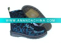Wholesale 2011 fashion and casual comfortable boots