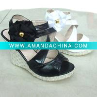 Wholesale black color lady sandal with platform