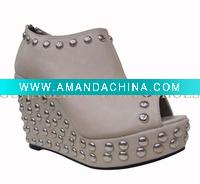 Wholesale 2011 Hot selling, Fashion Women Wedge Sandals!