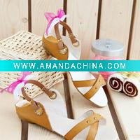 Wholesale Stylish low-heeled summer sandals