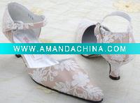 Wholesale 2011 new designer boutique applique wedding shoes BWS-017