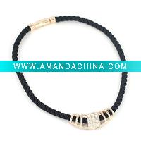 Wholesale 2010 hot selling fashion necklace