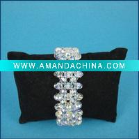 Wholesale 2011 fashion crystal bracelets stretch