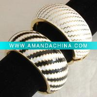 Wholesale fashion sport bracelet in the market