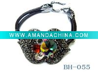 Wholesale 2010-2011 latest Fashion charming bracelet