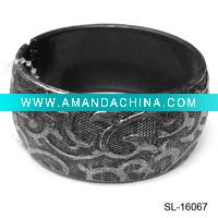 Wholesale fashion trendy 2011 ladies charming stainless steel cuff bracelet